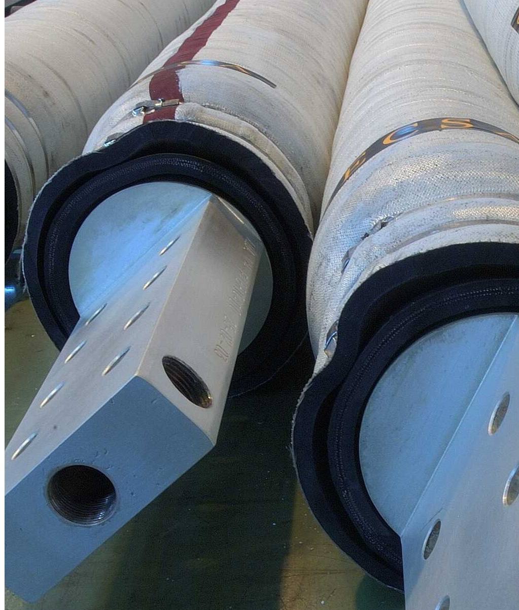 Rolling mill rolls